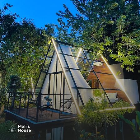 Mali'S House Hotel La Fortuna Exterior foto